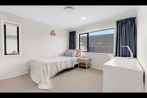 Photo of property in 34 Bomb Point Drive, Hobsonville, Auckland, 0616