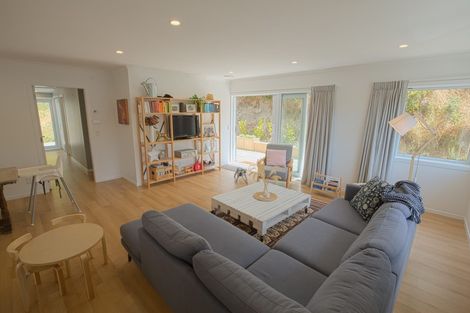 Photo of property in 26 Rarangi Way, Owhiro Bay, Wellington, 6023