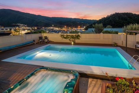 Photo of property in 4a Rutland Street, Picton, 7220