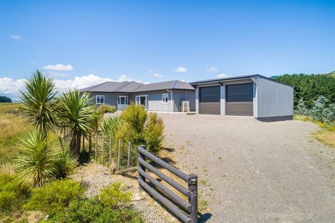 Photo of property in 52 Highland View Drive, Tokomaru, Palmerston North, 4474