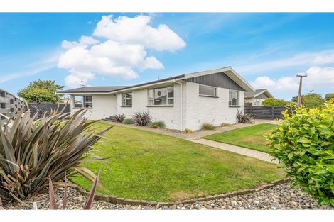 Photo of property in 22 Bruce Street, Waikiwi, Invercargill, 9810