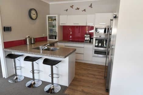 Photo of property in 25 Admiralty Place, Waikawa, Picton, 7220