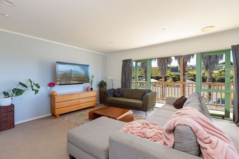 Photo of property in 4 Robinia Place, Snells Beach, 0920