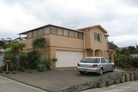 Photo of property in 24 Mariner Drive, Gulf Harbour, Whangaparaoa, 0930