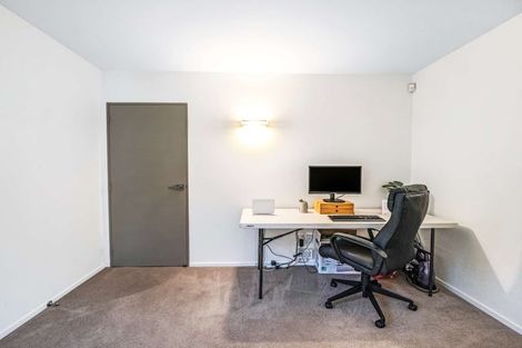 Photo of property in 10 Cadiz Lane, Mount Pleasant, Christchurch, 8081