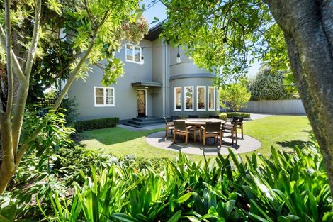 Photo of property in 118a Vigor Brown Street, Napier South, Napier, 4110