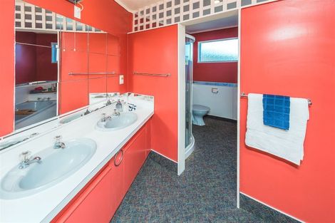 Photo of property in 36 Parkes Avenue, Saint Johns Hill, Whanganui, 4501