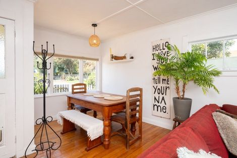 Photo of property in 5 Grove Road, Haumoana, 4102