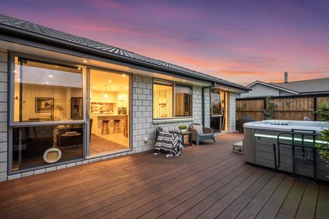 Photo of property in 185 Rowesdale Drive, Ohauiti, Tauranga, 3112