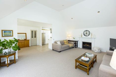 Photo of property in 2a Vernon Grove, Brown Owl, Upper Hutt, 5018