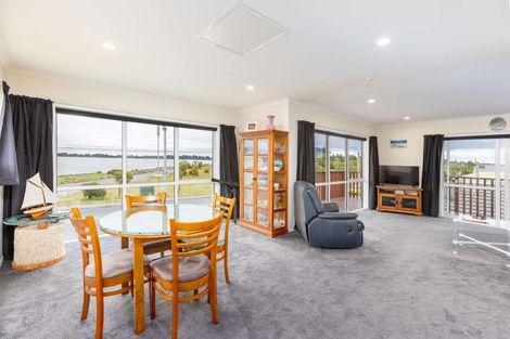 Photo of property in 409 Estuary Road, South New Brighton, Christchurch, 8062