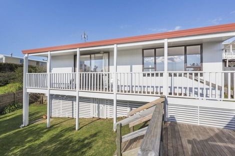 Photo of property in 1/103 Bradbury Road, Botany Downs, Auckland, 2010