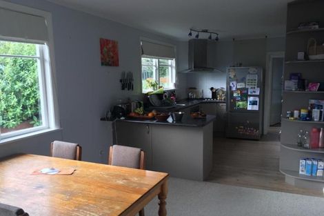 Photo of property in 10 Forest Road, Pinehaven, Upper Hutt, 5019