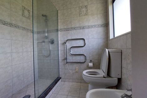 Photo of property in 15 Calla Street, Maungaturoto, 0520