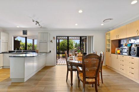 Photo of property in 9 Mohill Place, East Tamaki Heights, Auckland, 2016