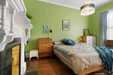 Photo of property in 6 Russell Terrace, Newtown, Wellington, 6021