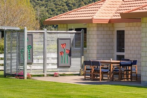 Photo of property in 85 Emerald Hill Drive, Birchville, Upper Hutt, 5018