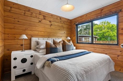 Photo of property in 37a Oteha Valley Road, Northcross, Auckland, 0632