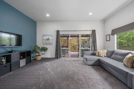 Photo of property in 3 Twin Court, Albany, Auckland, 0632