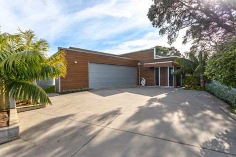 Photo of property in 23 Claxton Avenue, Pauanui, Hikuai, 3579