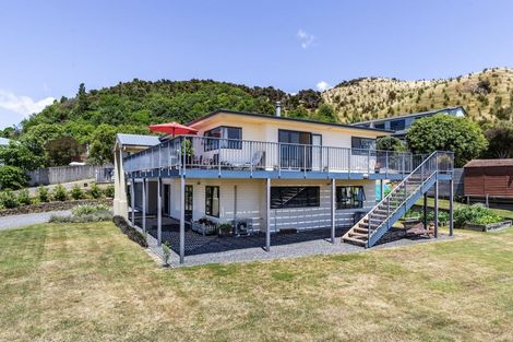 Photo of property in 33 Turangitukua Terrace, Kuratau, Turangi, 3381