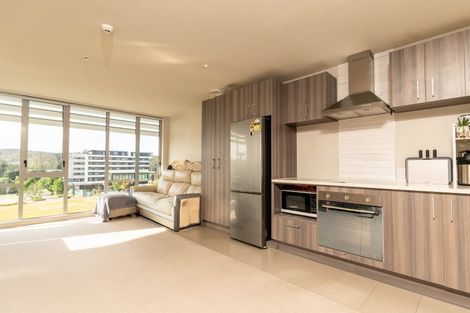 Photo of property in 209/1 Rose Garden Lane, Albany, Auckland, 0632