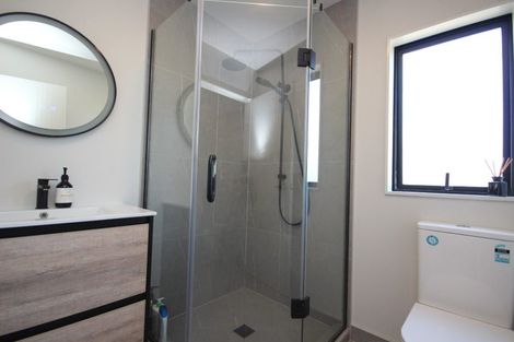 Photo of property in 6/11 Karamu Street, Te Atatu Peninsula, Auckland, 0610