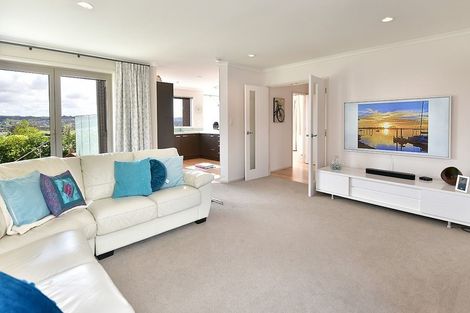 Photo of property in 9 Seagate Place, Red Beach, 0932