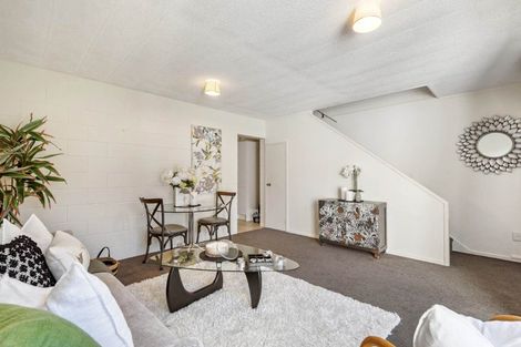 Photo of property in 6/23 Inverness Road, Browns Bay, Auckland, 0630