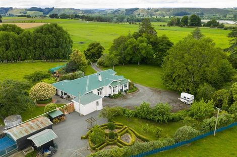 Photo of property in 552 Porewa Road, Marton, 4787