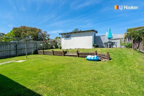 Photo of property in 11 Crest Street, Tainui, Dunedin, 9013