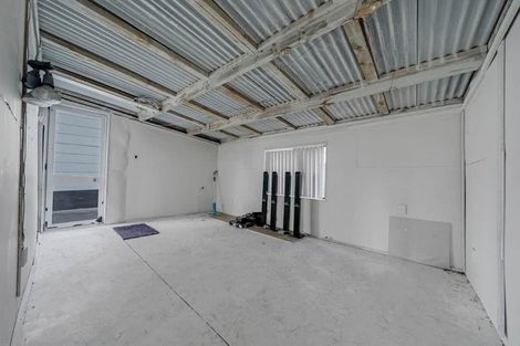 Photo of property in 19 Ribblesdale Road, Henderson, Auckland, 0612