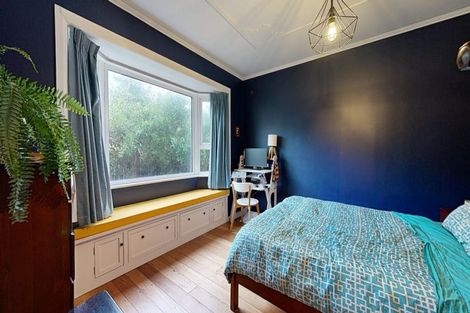 Photo of property in 11 Happy Valley Road, Owhiro Bay, Wellington, 6023