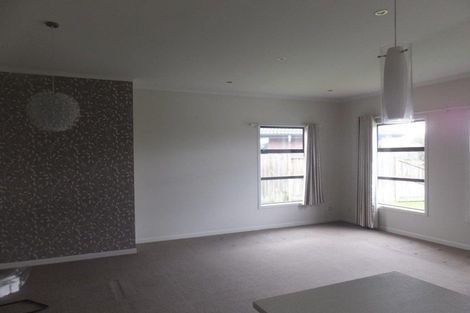 Photo of property in 19 Piwakawaka Court, Rototuna North, Hamilton, 3210