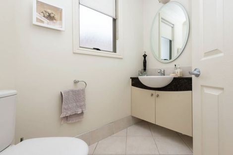 Photo of property in 1a Macleans Road, Bucklands Beach, Auckland, 2014