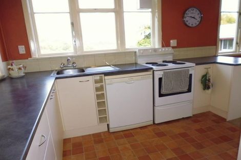 Photo of property in 19 Hugh Duncan Street, Haywards, Lower Hutt, 5018