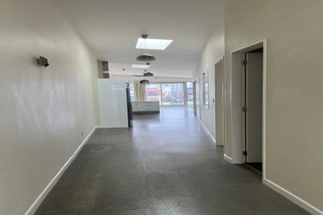 Photo of property in 5/25 Home Street, Mount Victoria, Wellington, 6011