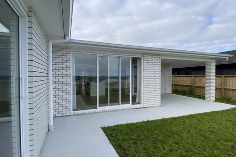 Photo of property in 61 Mclarin Road, Glenbrook, Waiuku, 2681