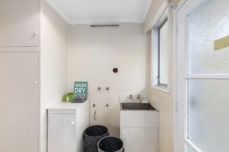 Photo of property in 52a Queens Grove, Hutt Central, Lower Hutt, 5010