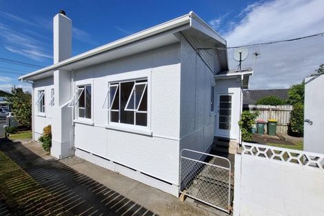 Photo of property in 26 Paynters Avenue, Strandon, New Plymouth, 4312