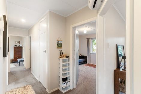 Photo of property in 77 Kent Street, Carterton, 5713