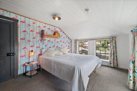 Photo of property in 2a Ripon Street, Lyttelton, 8082