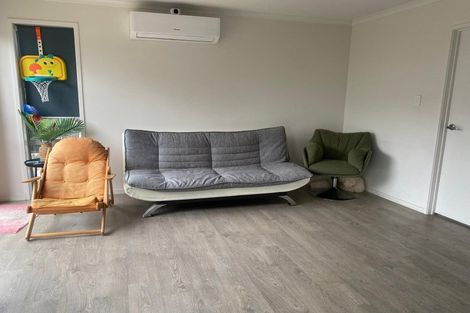 Photo of property in 12 Fuselage Lane, Takanini, 2112