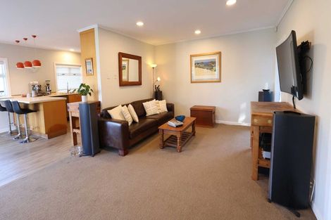 Photo of property in 36 Kings Road, Panmure, Auckland, 1072