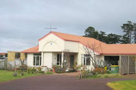 Photo of property in 31 Fernbrook Close, Burswood, Auckland, 2013