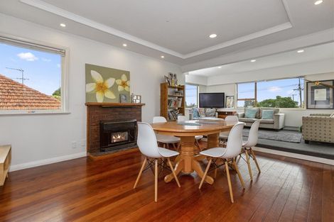 Photo of property in 8 Croydon Road, New Lynn, Auckland, 0600