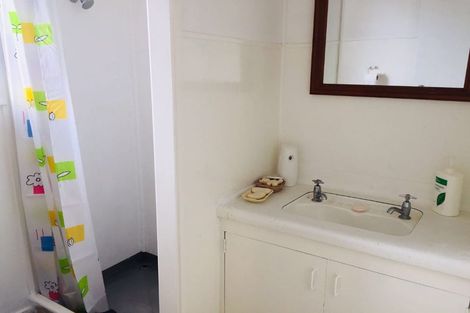 Photo of property in 20 Karaka Street, New Lynn, Auckland, 0600