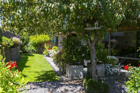 Photo of property in 10 Oregon Drive, Rainbow Point, Taupo, 3330