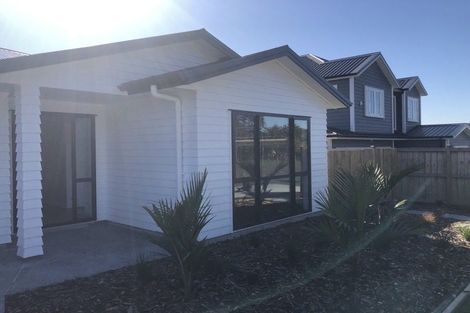 Photo of property in 35 Nobilo Road, Kumeu, 0810