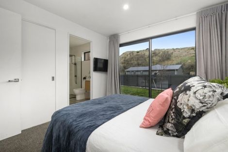 Photo of property in 18 Sandford Terrace, Lower Shotover, Queenstown, 9304